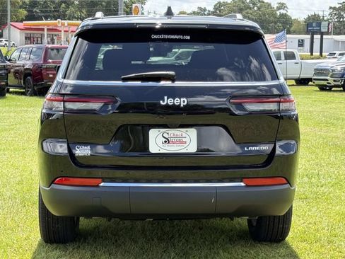New 2026 Jeep Grand Cherokee L Laredo w/ Trailer Tow Package RWD image 9