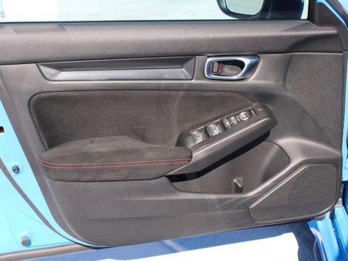 Used 2023 Honda Civic Type R image 10