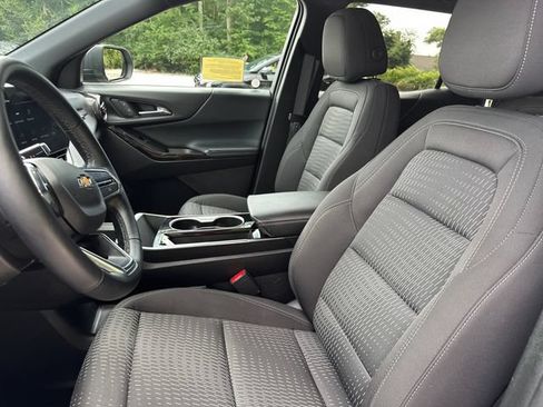 Used 2025 Chevrolet Equinox LT AWD/4WD image 34