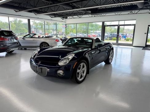 Used 2008 Pontiac Solstice Convertible w/ Preferred Package RWD image 8