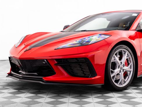 Used 2022 Chevrolet Corvette Stingray Preferred Cpe w/ Z51 Performance Package RWD image 39