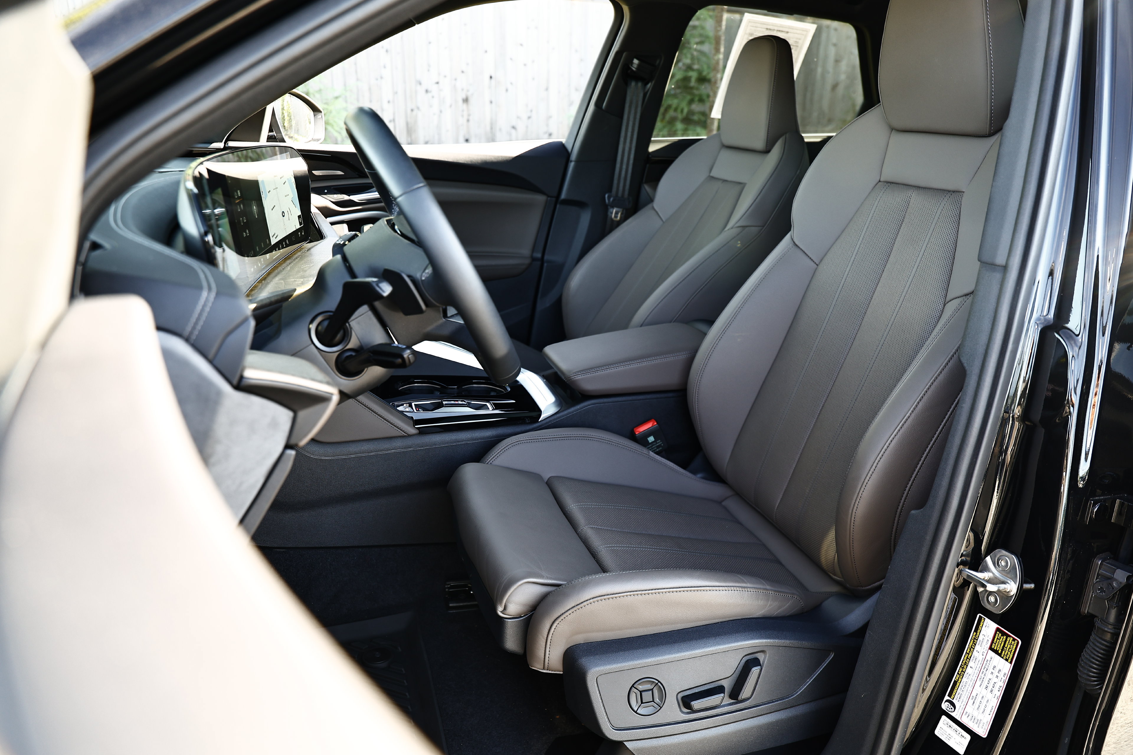 Certified 2025 Audi Q5 Premium Plus w/ Premium Plus AWD/4WD image 19