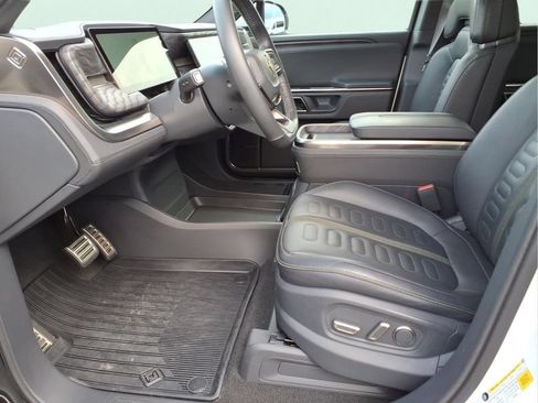 Used 2022 Rivian R1T Adventure AWD/4WD image 15