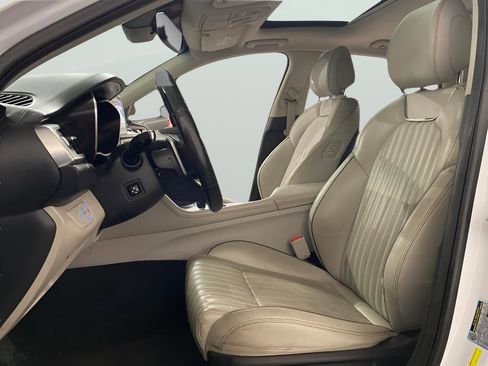 Used 2019 Genesis G70 2.0T Advanced w/ Elite Package image 10