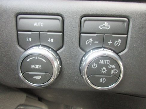 New 2026 GMC Sierra 1500 Elevation AWD/4WD image 16