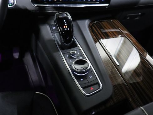 Used 2022 Cadillac Escalade ESV Premium Luxury image 36