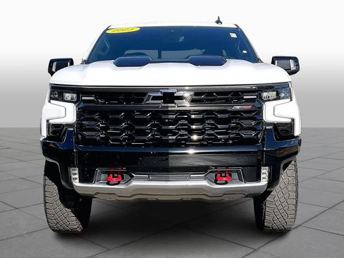 Used 2023 Chevrolet Silverado 1500 ZR2 w/ Technology Package image 3