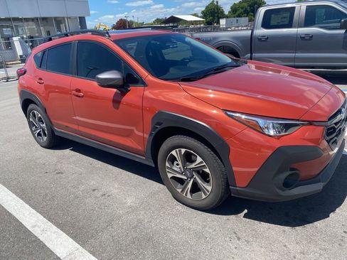 Used 2024 Subaru Crosstrek 2.0i Premium image 3