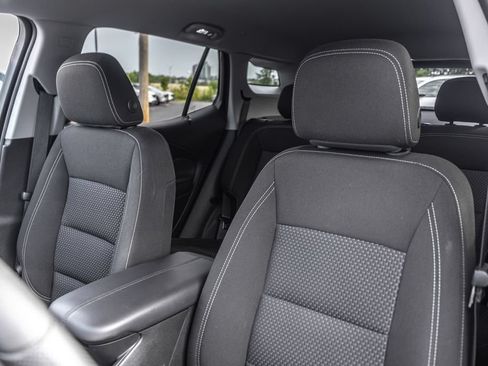 Used 2023 GMC Terrain SLE w/ Driver Convenience Package FWD image 14