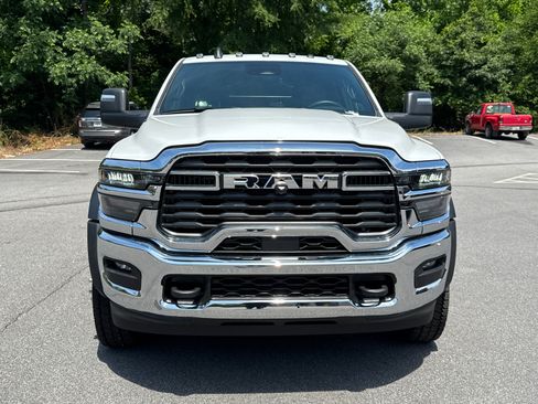 New 2026 RAM 4500 Tradesman w/ Chrome Appearance Group AWD/4WD image 2