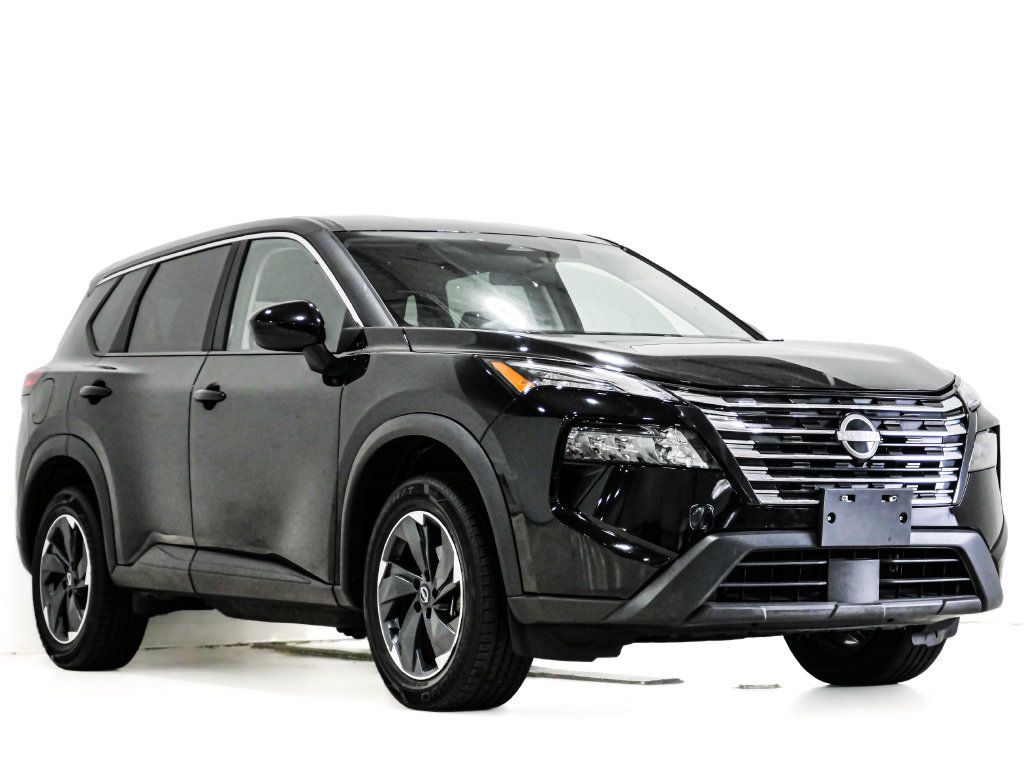 Used 2025 Nissan Rogue SV AWD/4WD image 1