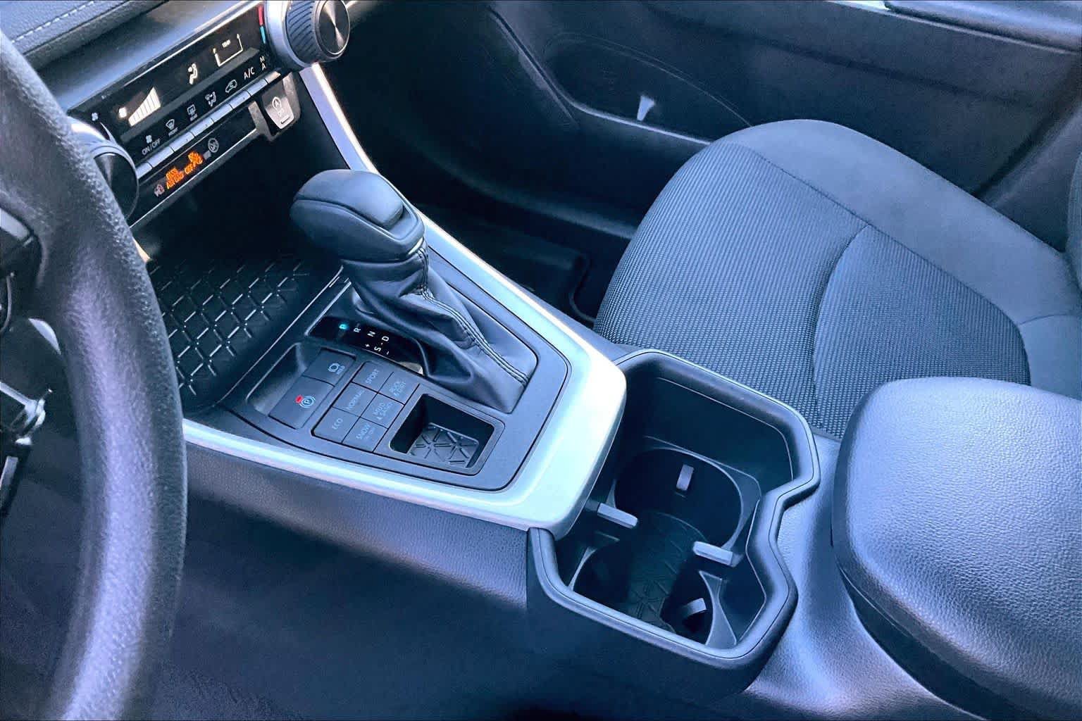 Certified 2025 Toyota RAV4 LE AWD/4WD image 15
