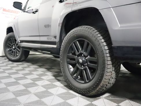 Used 2019 Toyota 4Runner Limited AWD/4WD image 12