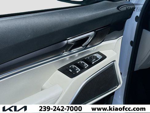 Certified 2023 Kia Telluride S image 23