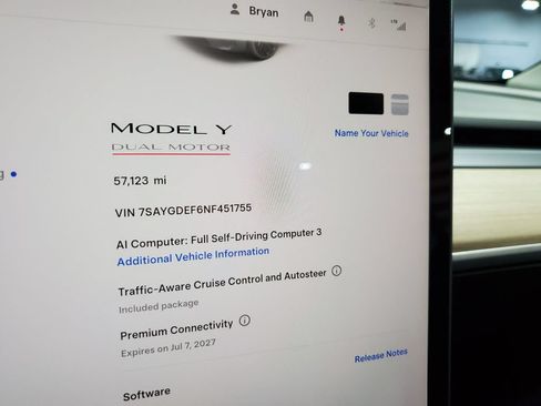 Used 2022 Tesla Model Y Performance AWD/4WD image 31