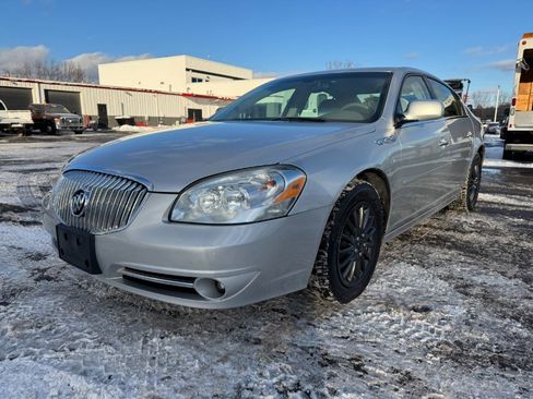 Used 2011 Buick Lucerne CX image 1