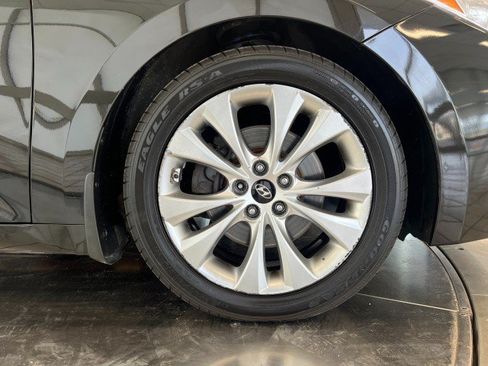 Used 2013 Hyundai Azera FWD image 36