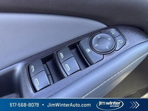 Used 2020 Buick Enclave Essence w/ Sound and Sites Package image 29