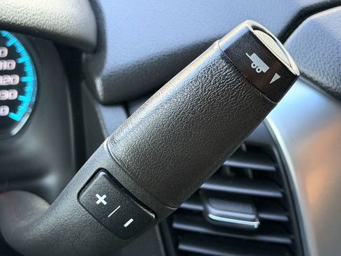 Used 2016 Chevrolet Suburban LTZ AWD/4WD image 40