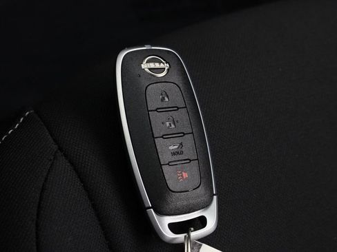 Certified 2025 Nissan Sentra SV image 30