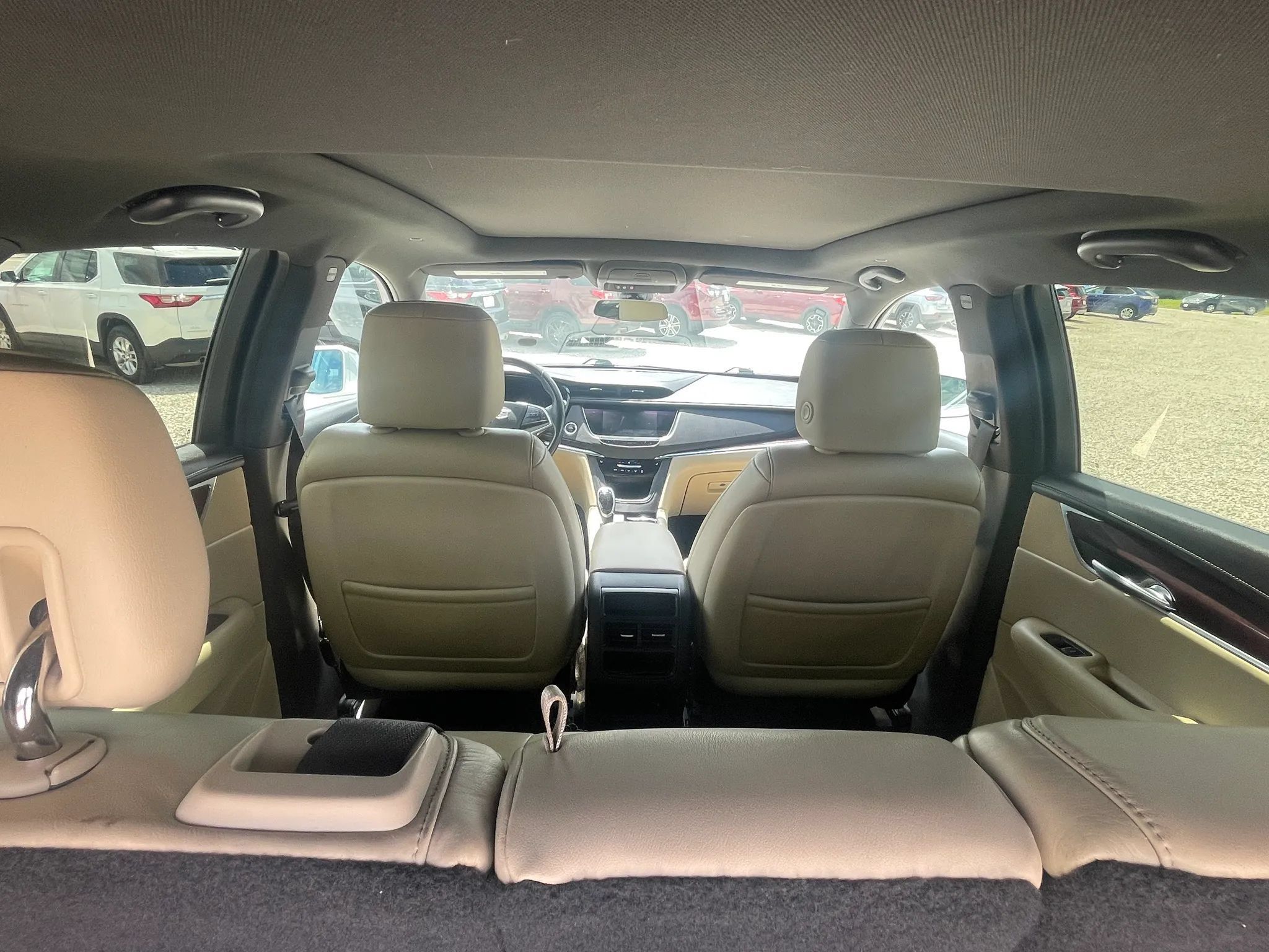 Used 2017 Cadillac XT5 Luxury w/ Driver Awareness Package FWD image 31