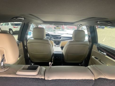 Used 2017 Cadillac XT5 Luxury w/ Driver Awareness Package FWD image 31