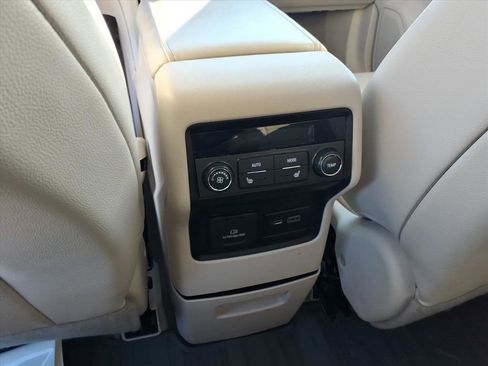 Used 2020 GMC Acadia Denali w/ Trailering Package image 17