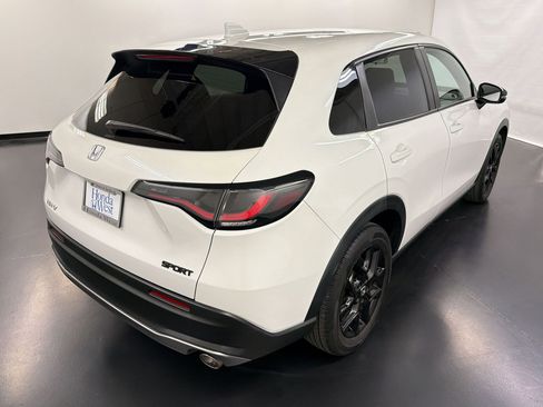 Certified 2024 Honda HR-V Sport image 9