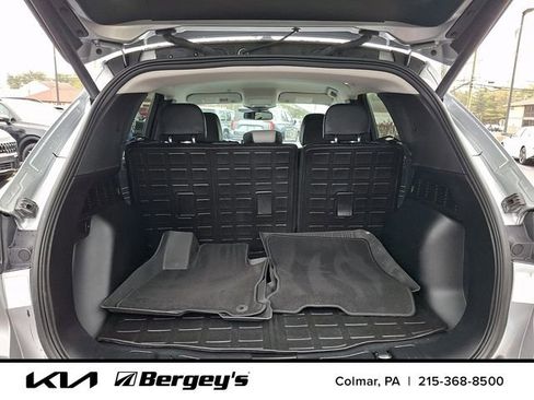 Used 2023 Ford Escape Platinum w/ Premium Technology Package FWD image 28