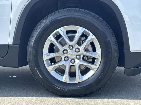 Used 2018 Chevrolet Traverse LT image 32