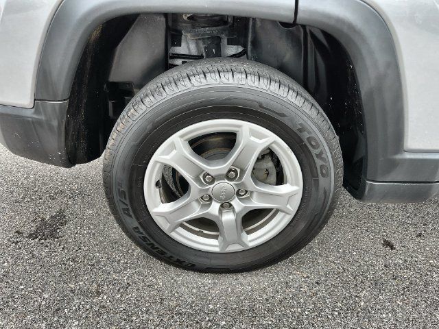 Used 2022 Jeep Compass Sport AWD/4WD image 20