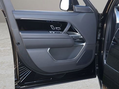 New 2026 Land Rover Range Rover SE AWD/4WD image 10