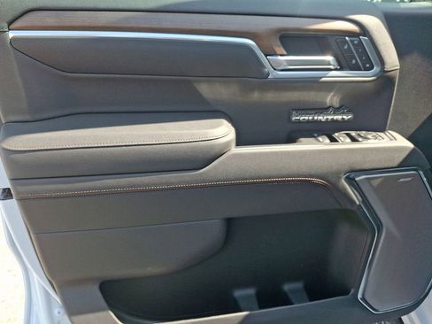 New 2026 Chevrolet Silverado 1500 High Country w/ High Country Premium Package AWD/4WD image 11