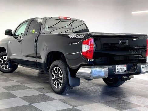 Used 2014 Toyota Tundra SR5 w/ TRD Off Road Package image 10