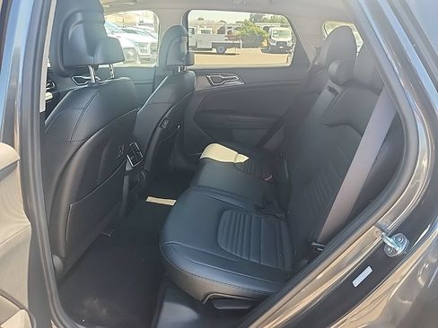 Certified 2024 Kia Sportage SX AWD/4WD image 19