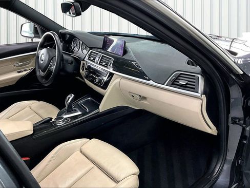 Used 2018 BMW 330i xDrive Sedan w/ Premium Package image 27