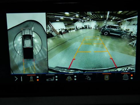 New 2026 GMC Sierra 2500 AT4 w/ AT4 Preferred Package image 37