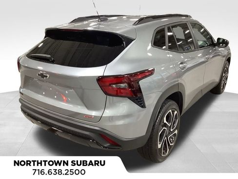 Used 2024 Chevrolet Trax RS image 5