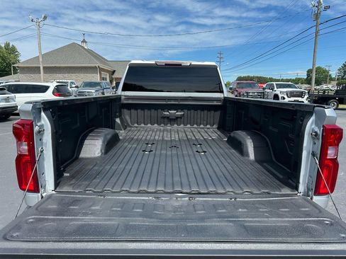 Used 2022 Chevrolet Silverado 3500 LT w/ Convenience Package AWD/4WD image 7