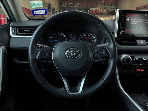 Used 2020 Toyota RAV4 XLE w/ Convenience Package AWD/4WD image 34