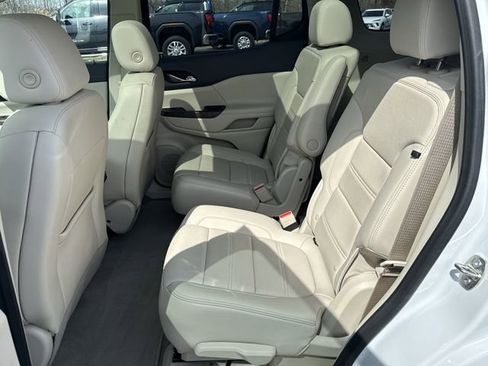 Certified 2023 GMC Acadia Denali w/ Denali Ultimate Package AWD/4WD image 26
