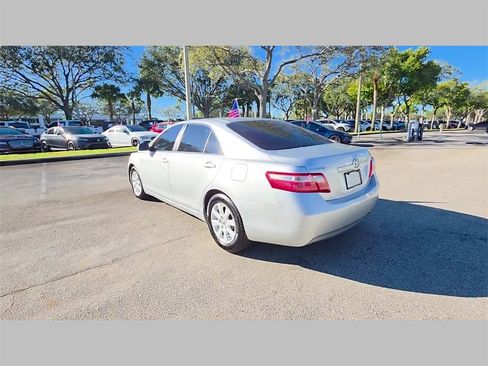 Used 2009 Toyota Camry image 39
