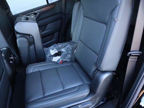 New 2026 GMC Yukon Denali w/ Sun & Power Step Package AWD/4WD image 17