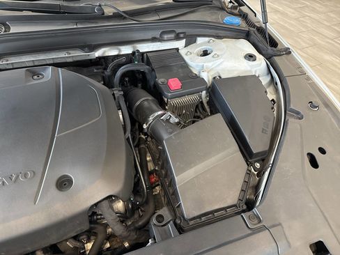 Used 2018 Volvo S90 T5 Momentum w/ Convenience Package image 51