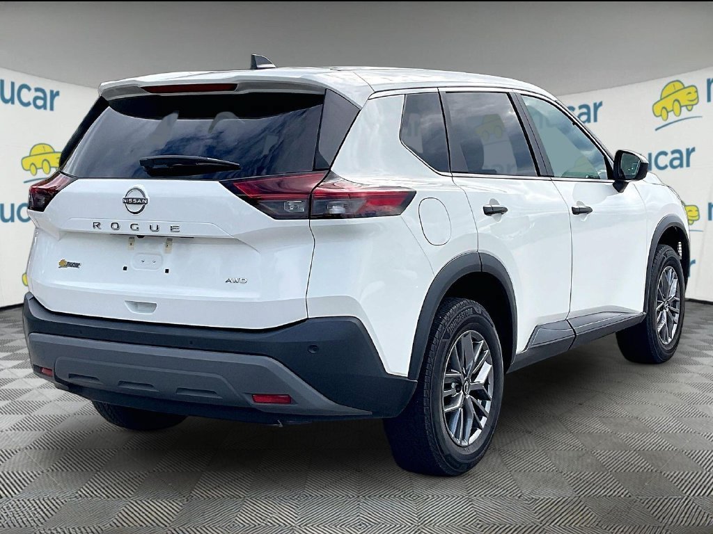 Used 2023 Nissan Rogue S AWD/4WD image 6