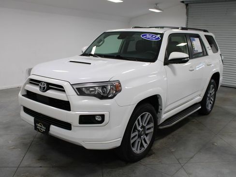 Used 2022 Toyota 4Runner TRD Sport w/ Technology Package AWD/4WD image 4
