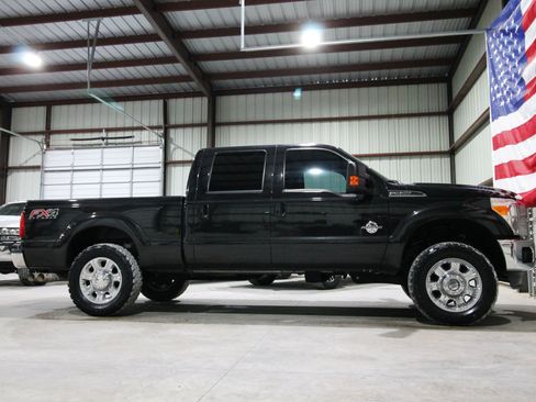 Used 2012 Ford F250 Lariat w/ Lariat Ultimate Pkg AWD/4WD image 14
