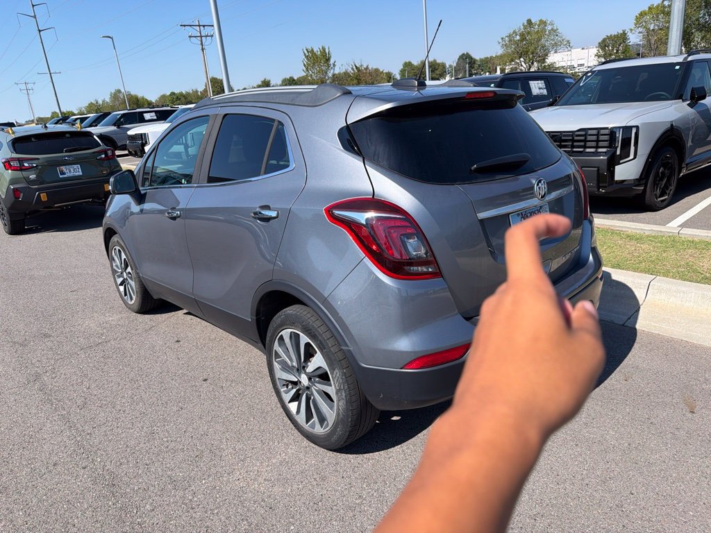 Used 2019 Buick Encore Essence FWD image 8