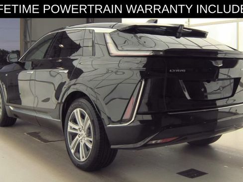 Used 2024 Cadillac Lyriq Tech AWD/4WD image 8