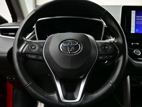 Used 2023 Toyota Corolla Cross XLE AWD/4WD image 24